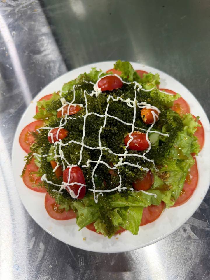 Salad rong nho tại Hải Sản Góc 108 Nha Trang